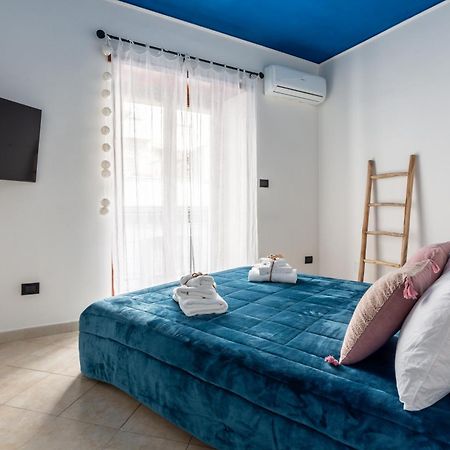 A Casa Di Parthenope Apartment Napoli Bagian luar foto